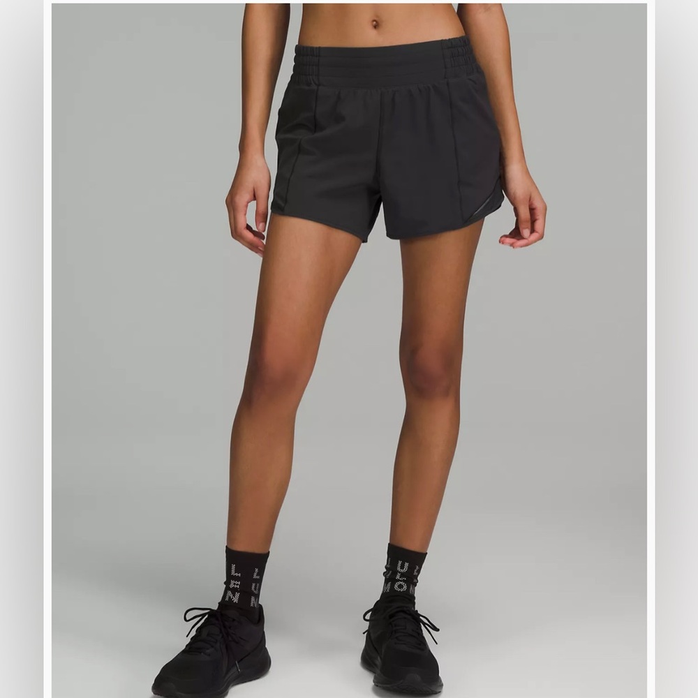Hotty Hot Mid-Rise Lined Short 4"